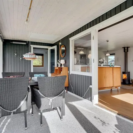 펜션 Ilene - 1km From The Sea In Lolland- Falster And Mon By Interhome *